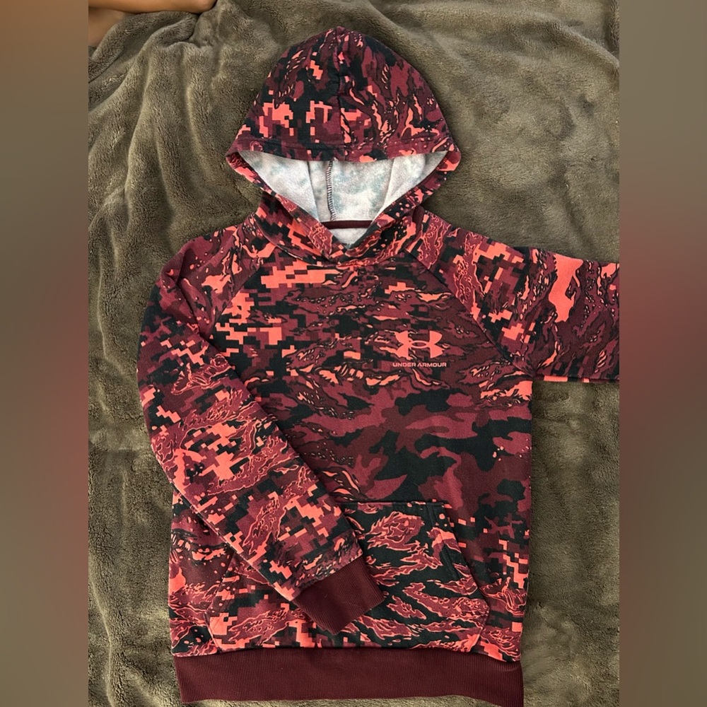 Under Armour hoodie - Youth M